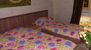 Гостиница Гостевой Дом «Санторини» Анапа Классический трехместный номер-4